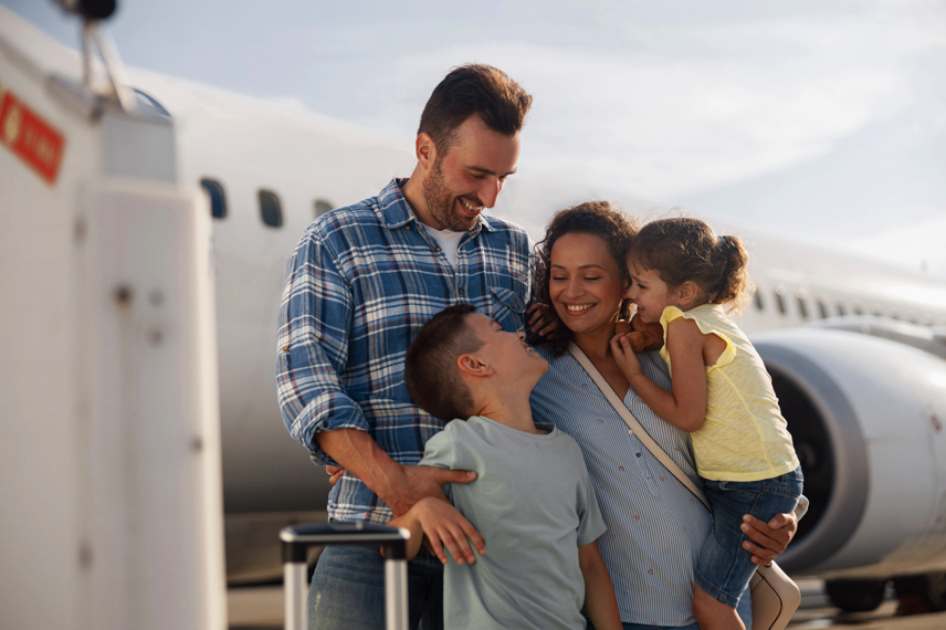 Family travelling in a CreteCab Minivan